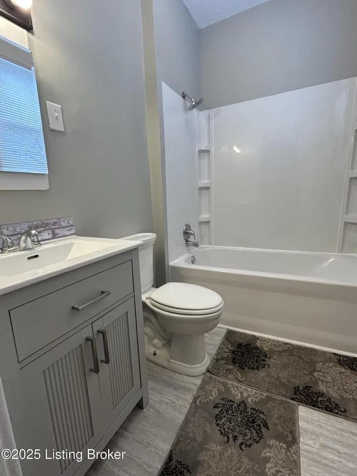 2502 Garland Ave - Photo 4 of 9