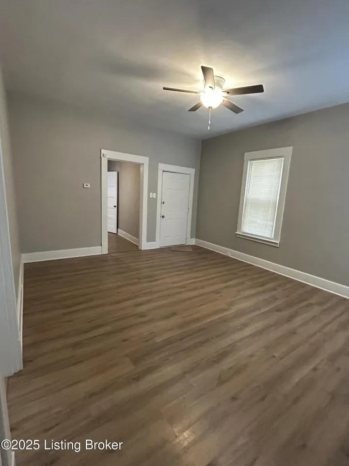 2502 Garland Ave - Photo 5 of 9