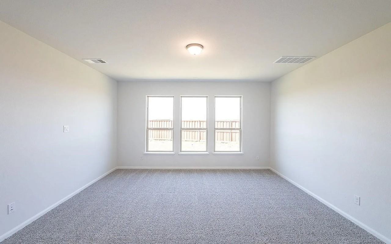 16905 Flagstone Dr - Photo 5 of 13