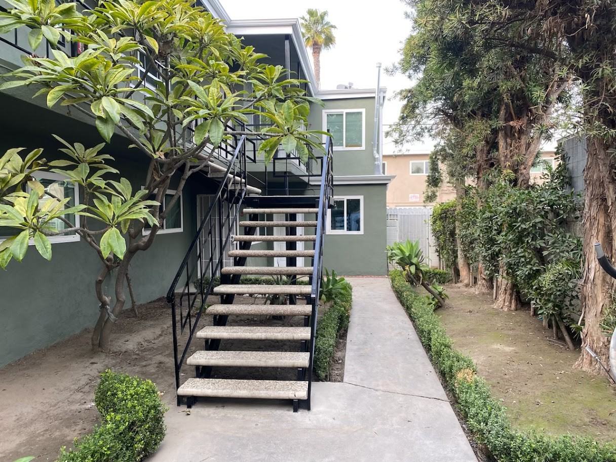 229 E 57th St #3 - Photo 7 of 7