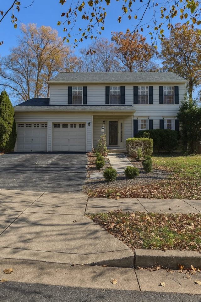 8213 Climbing Fern Ct - Photo 2 of 8