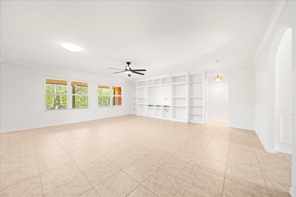 7836 Mikasa Dr - Photo 5 of 12