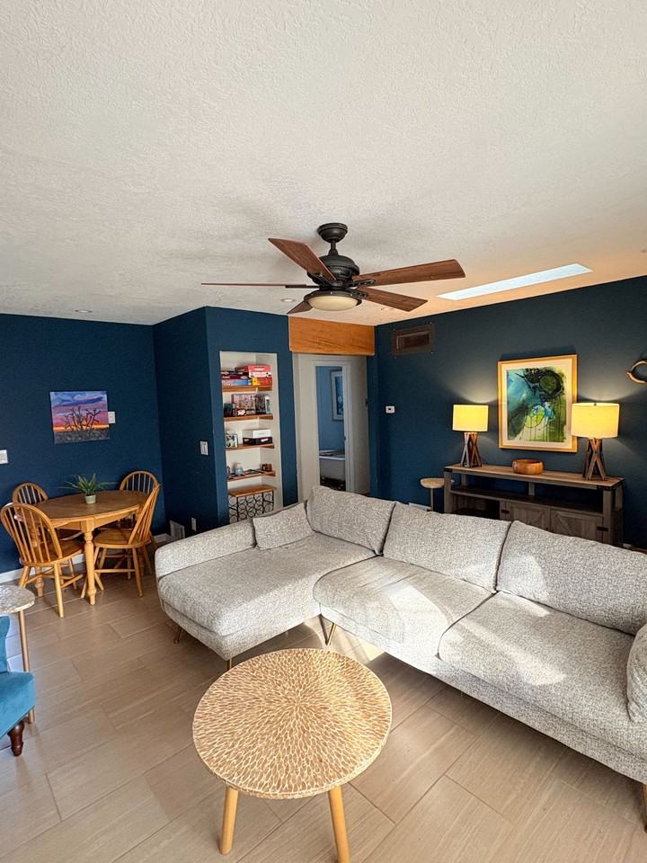 1865 Florida St Ne - Photo 4 of 19