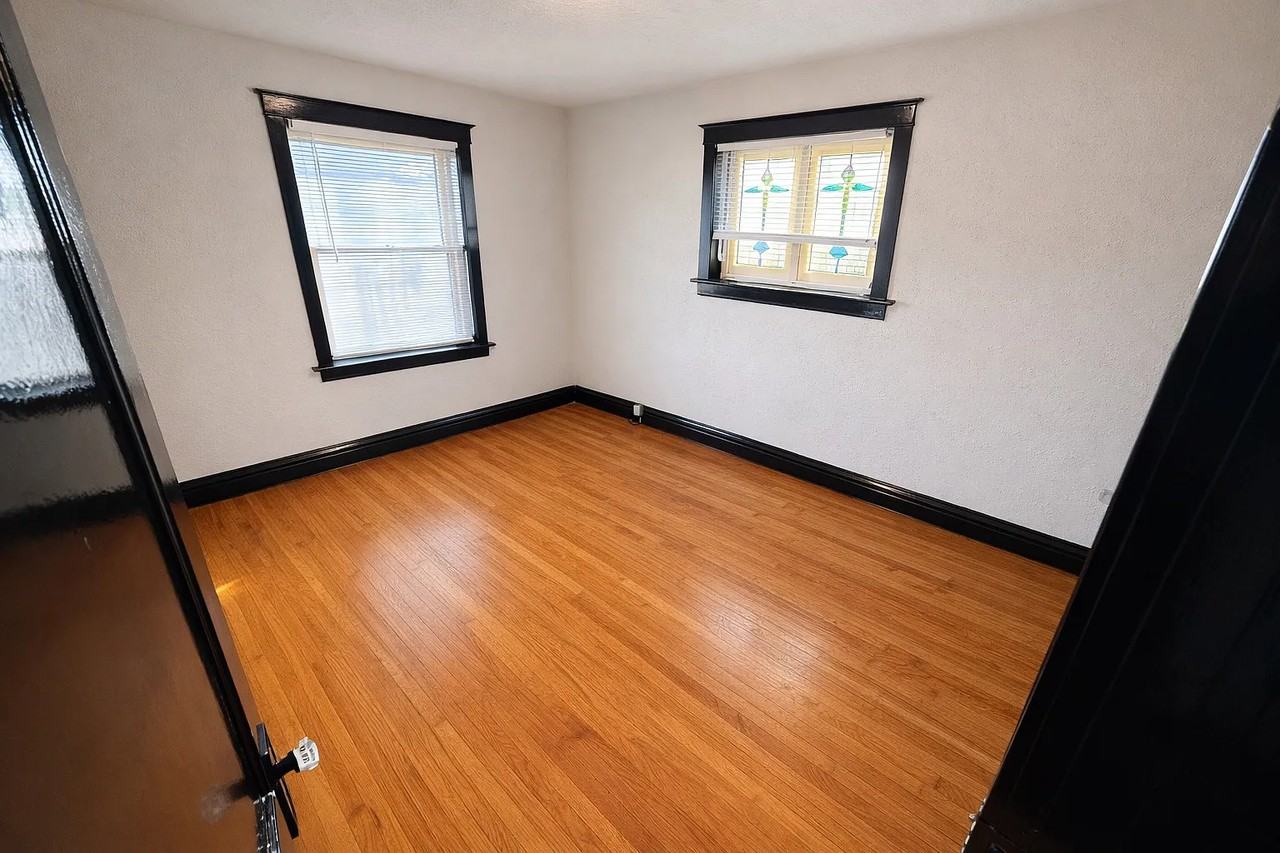 5448 Lisette Ave - Photo 7 of 16