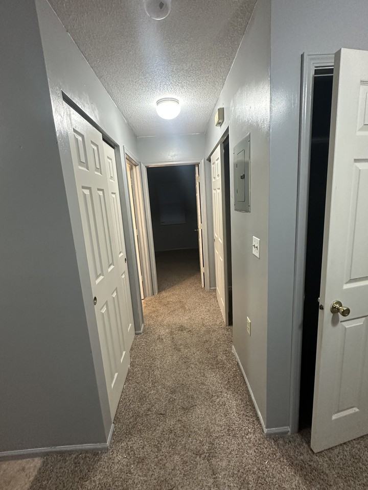 250 E Main St #11 - Photo 4 of 8