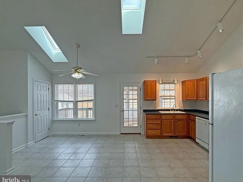 10116 S California Ave - Photo 3 of 10