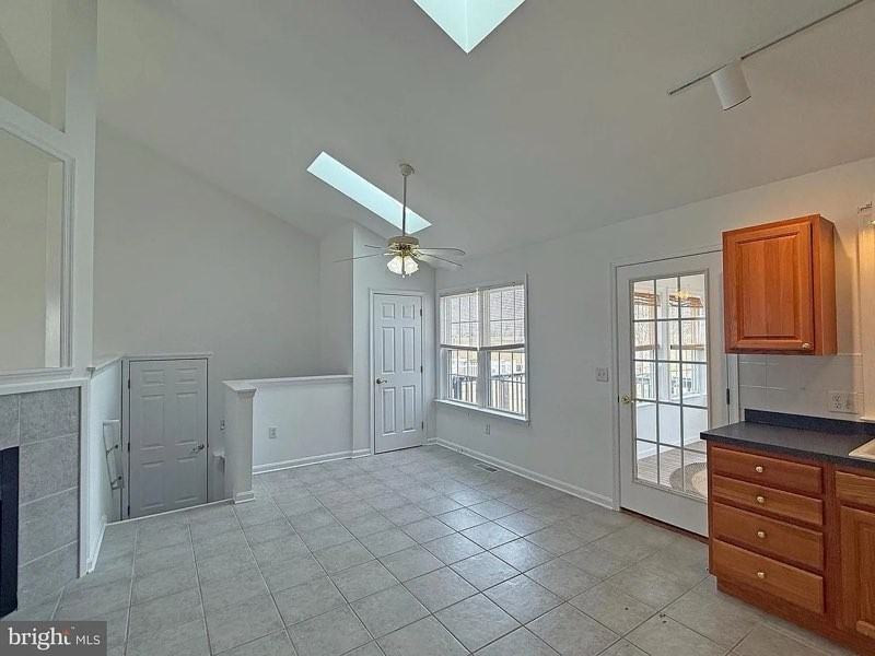 10116 S California Ave - Photo 4 of 10