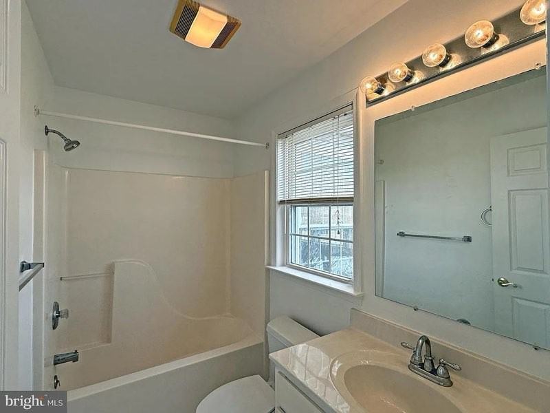 10116 S California Ave - Photo 6 of 10