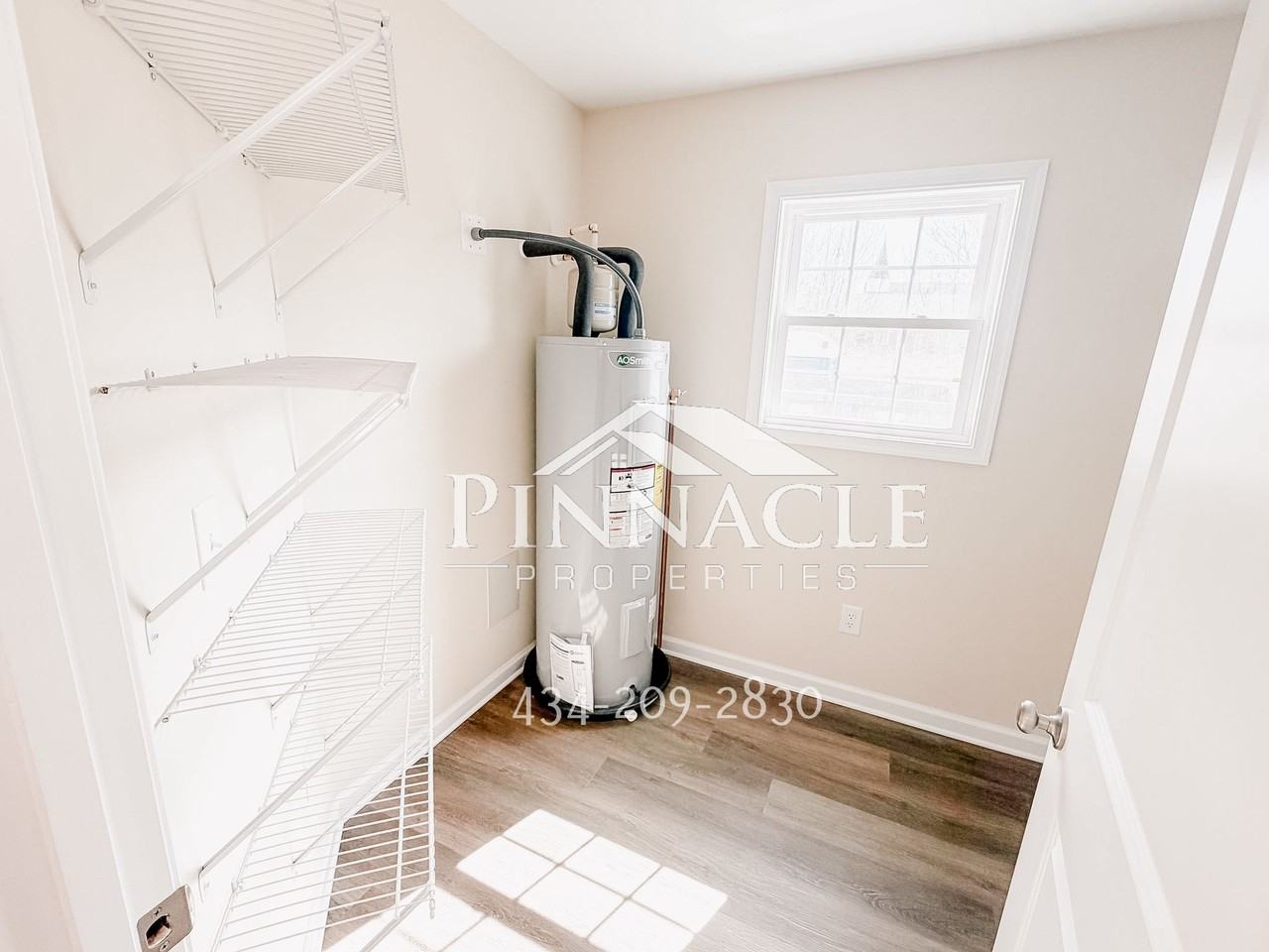 233 Munford St - Photo 7 of 17