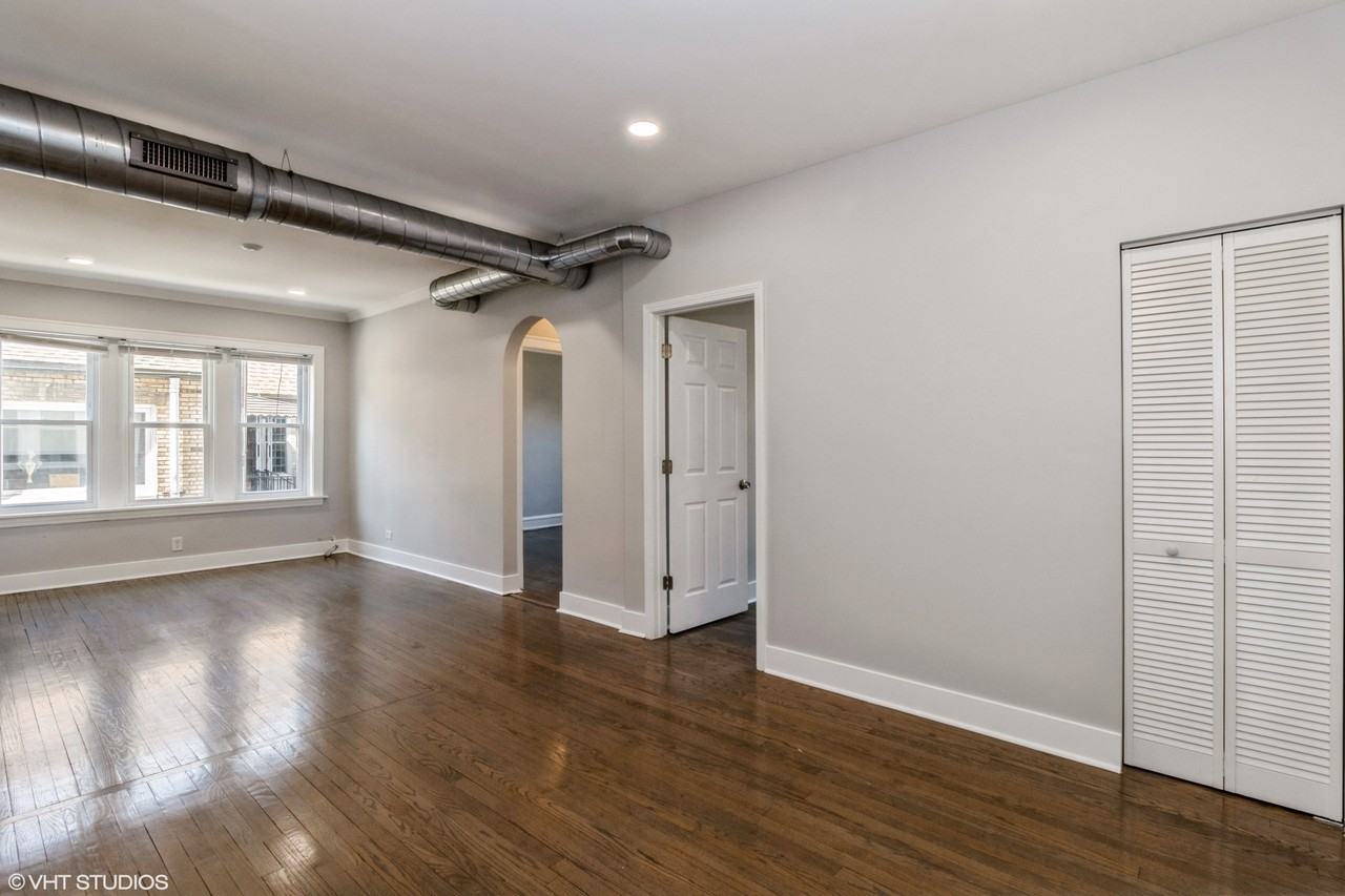 4738 N Lowell Ave #2 - Photo 4 of 6