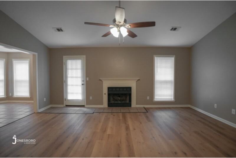 2221 Sheffield Dr - Photo 3 of 20