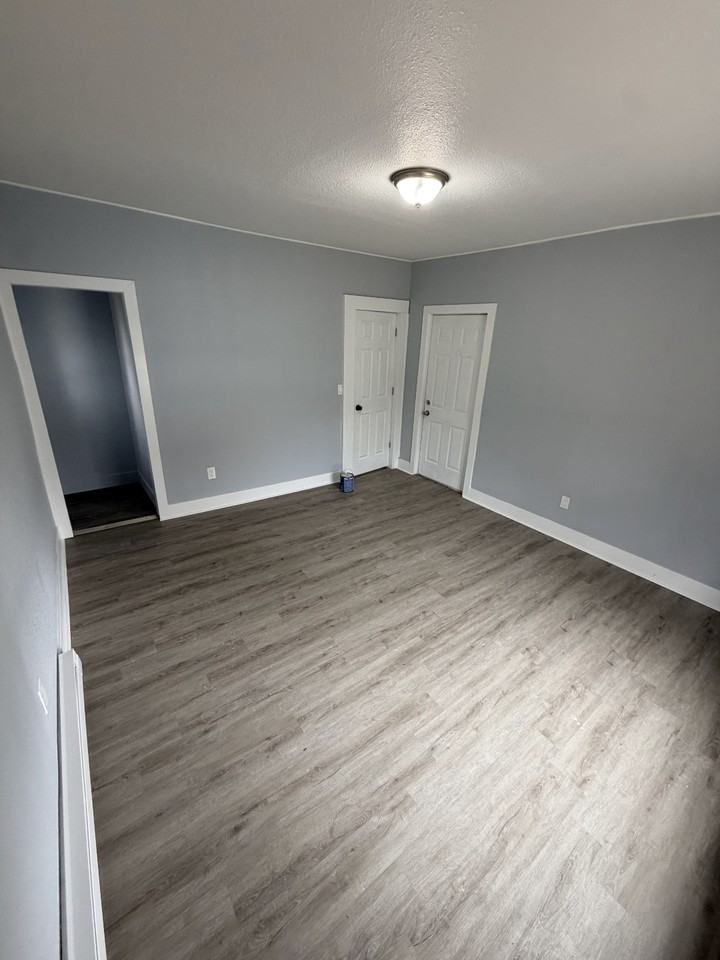 2661 N 35th St #1 - Photo 2 of 4