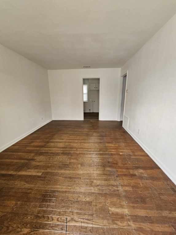 4613 Strong Ave #NA - Photo 4 of 13