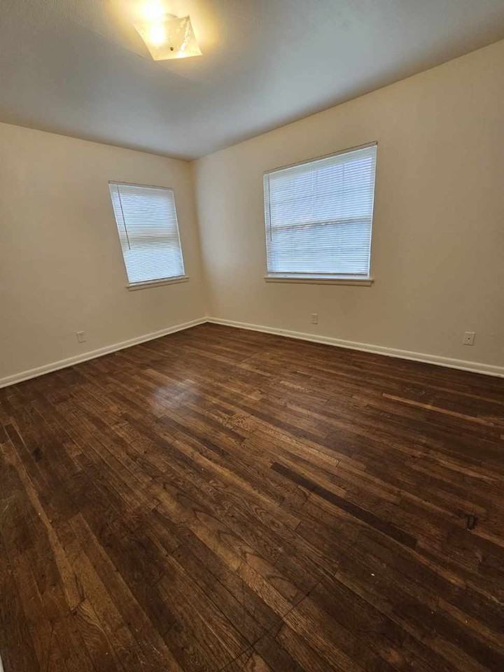 4613 Strong Ave #NA - Photo 5 of 13