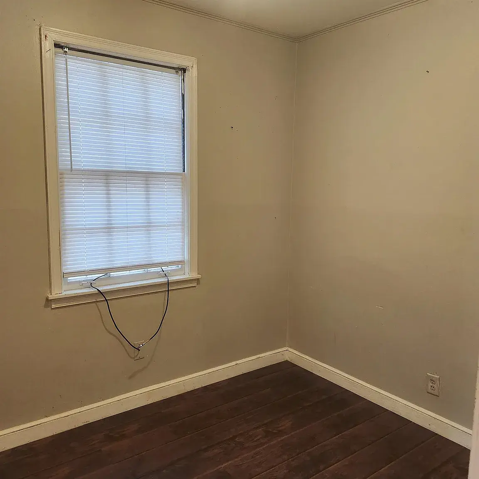 3484 Vernon Ave #0 - Photo 6 of 8