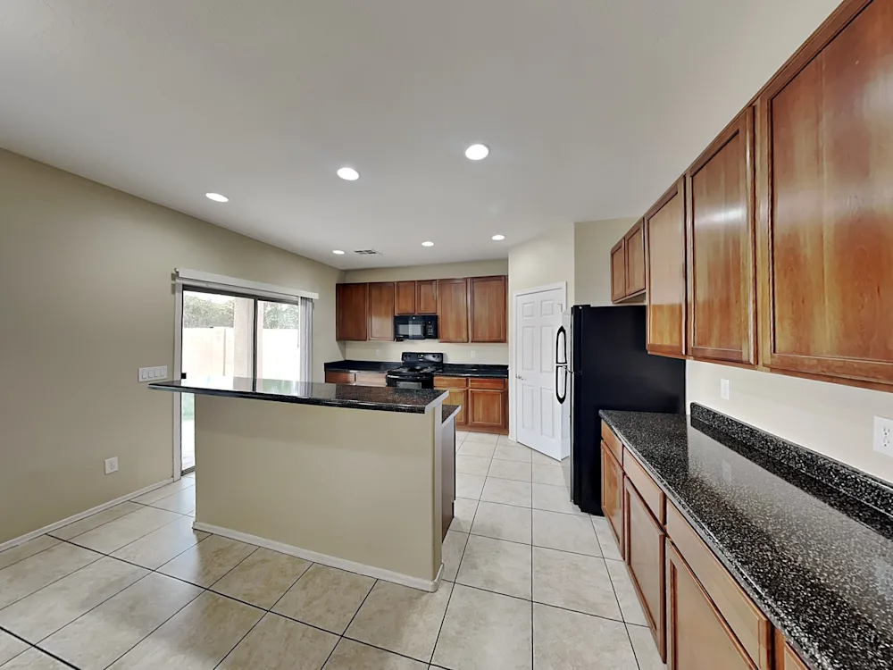 10222 W Wier Ave #NA - Photo 5 of 12