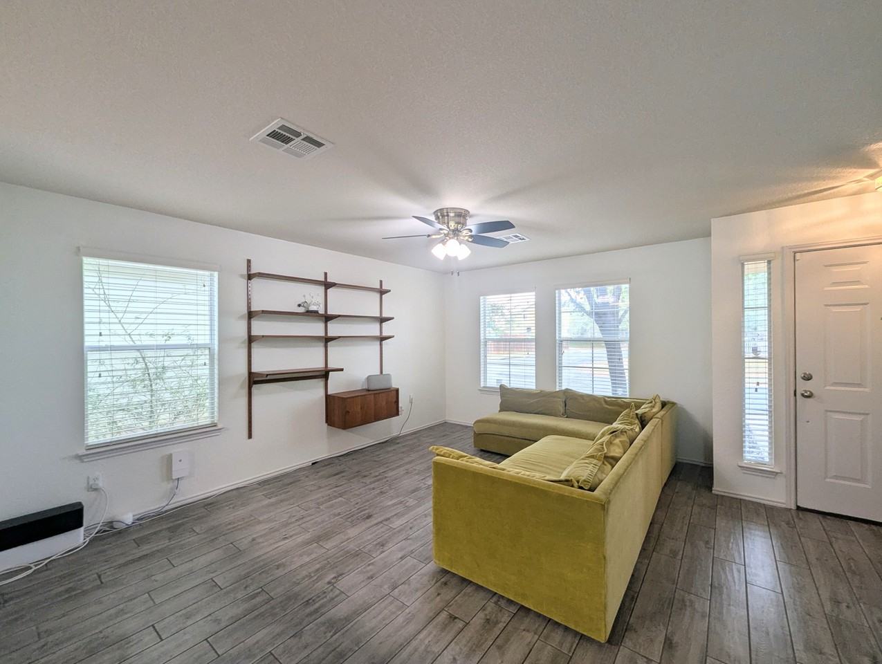 2403 Melissa Oaks Ln #NA - Photo 3 of 9