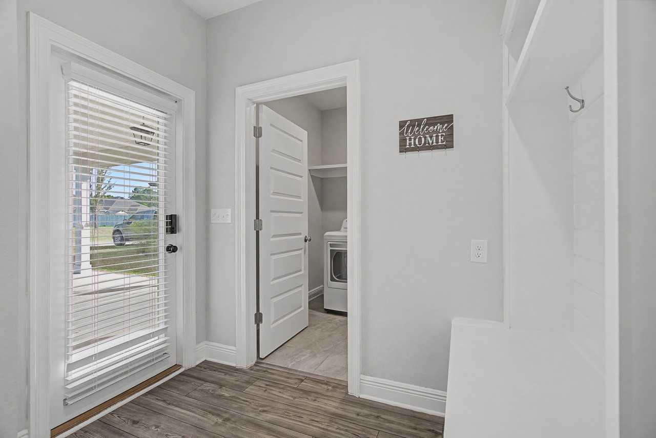 8963 Eureka St #NA - Photo 3 of 45