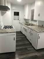 featured image of 1072 W Wilson St