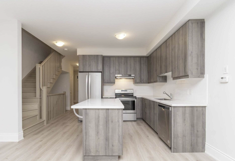 579 Wedgewood Drive - Photo 3 of 7