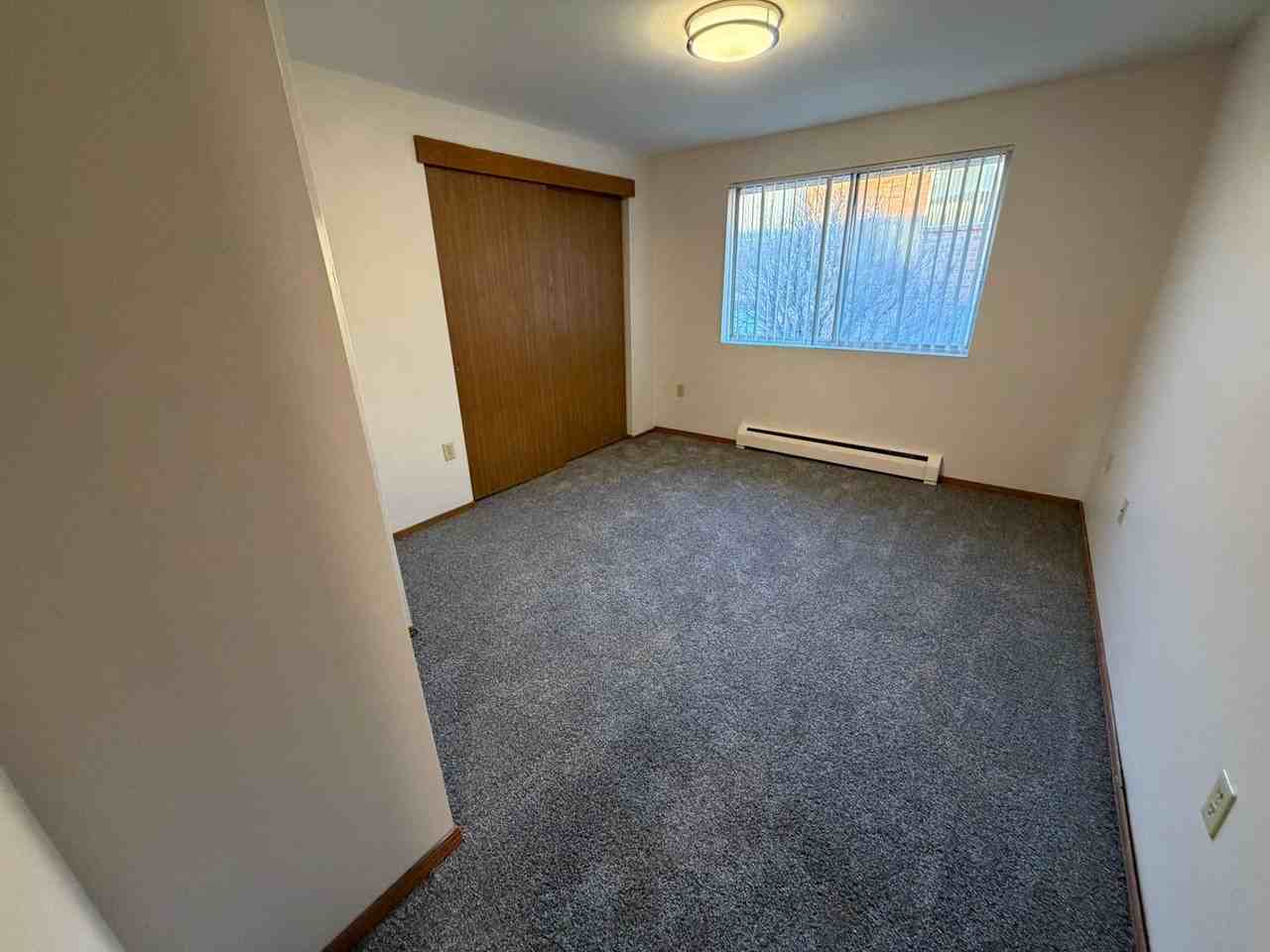 2711 Humboldt Rd - Photo 7 of 21