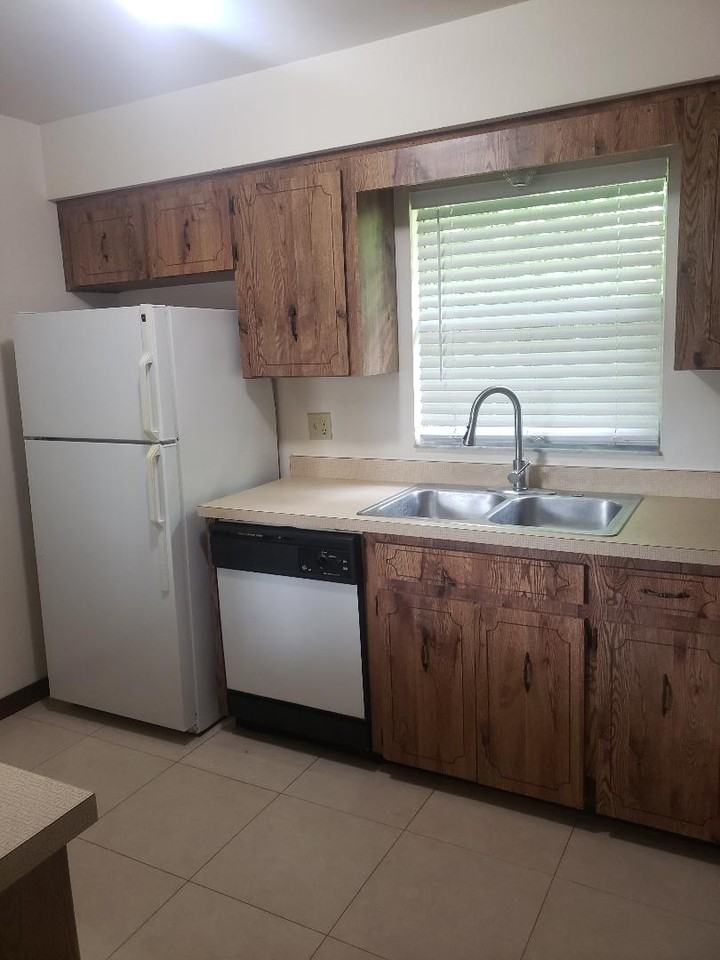 421 E Airport Blvd #A - Photo 7 of 13