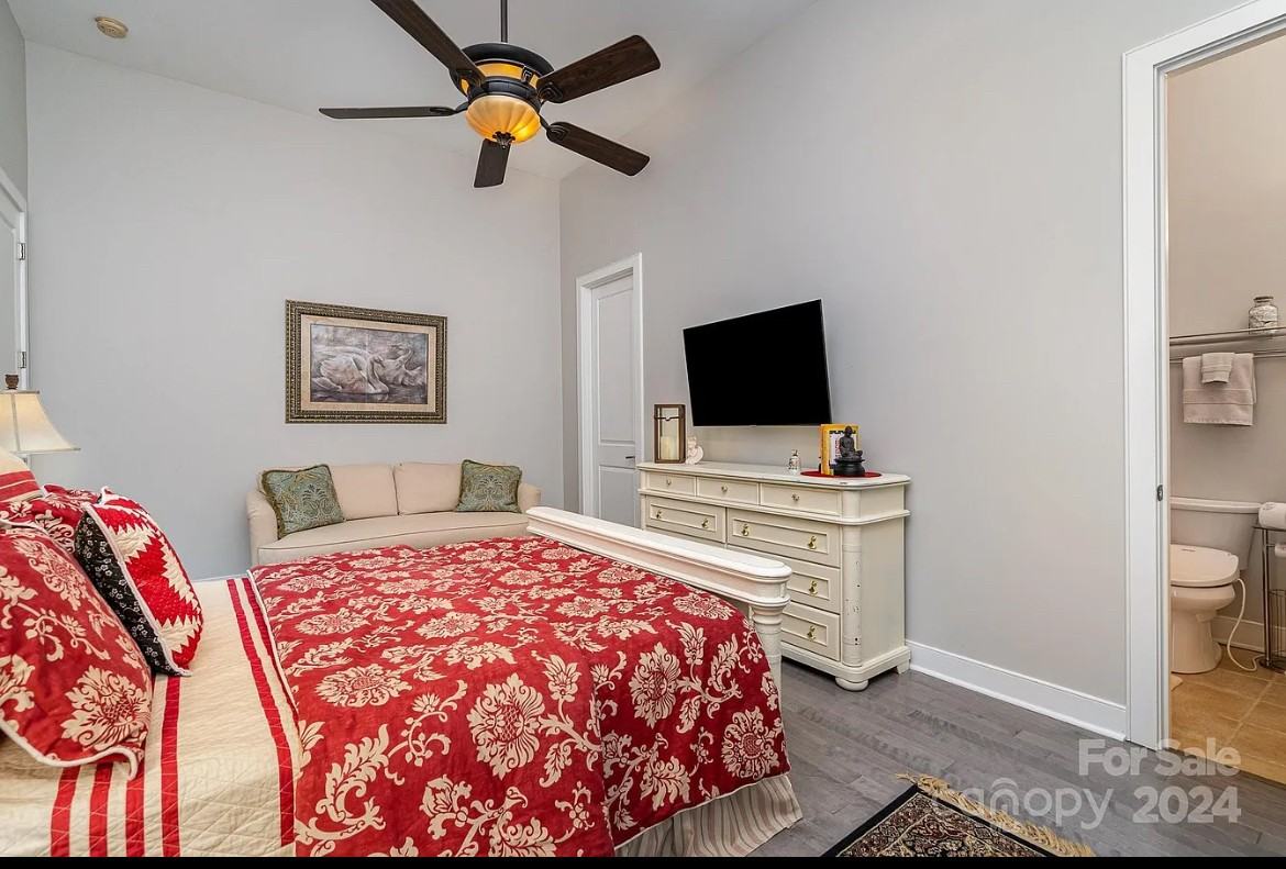 3020 Poplar Hill Rd #NA - Photo 3 of 20