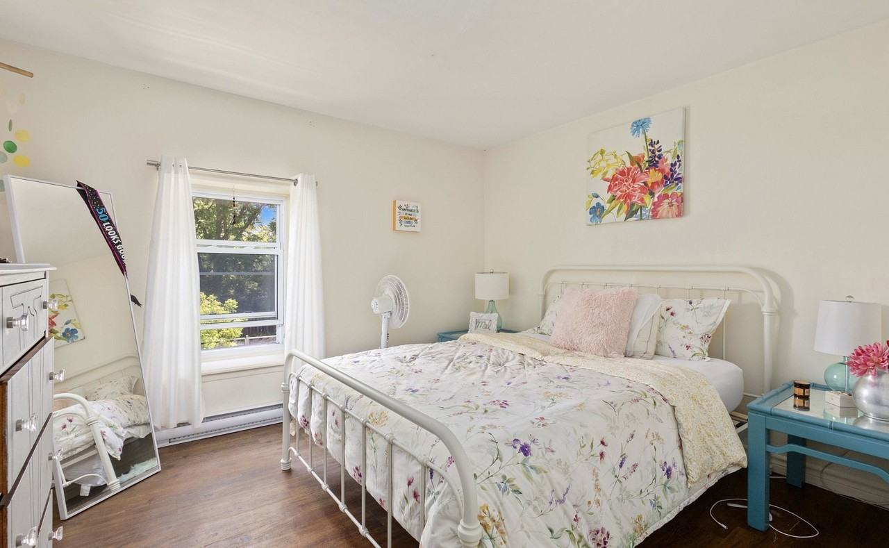 Bowery St & Mary St - Photo 7 of 12