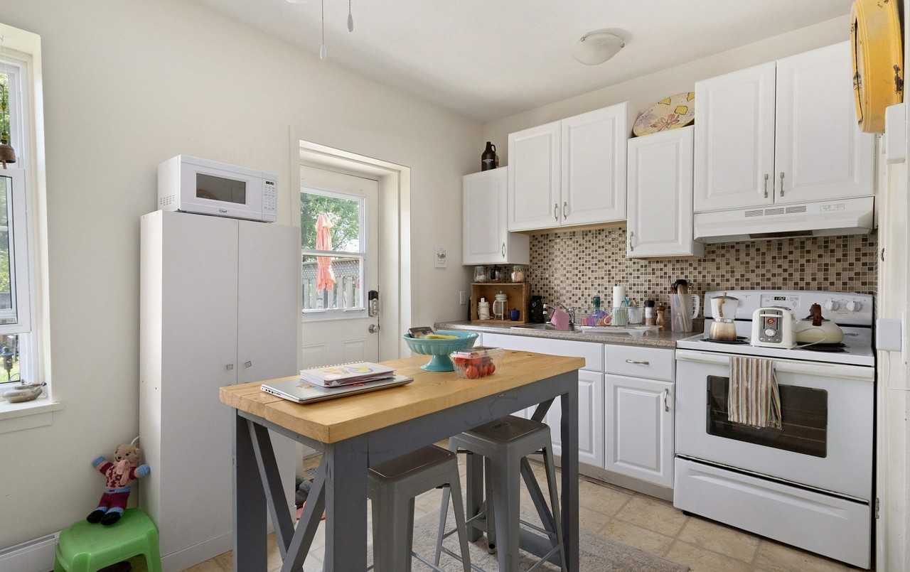 Bowery St & Mary St - Photo 5 of 12