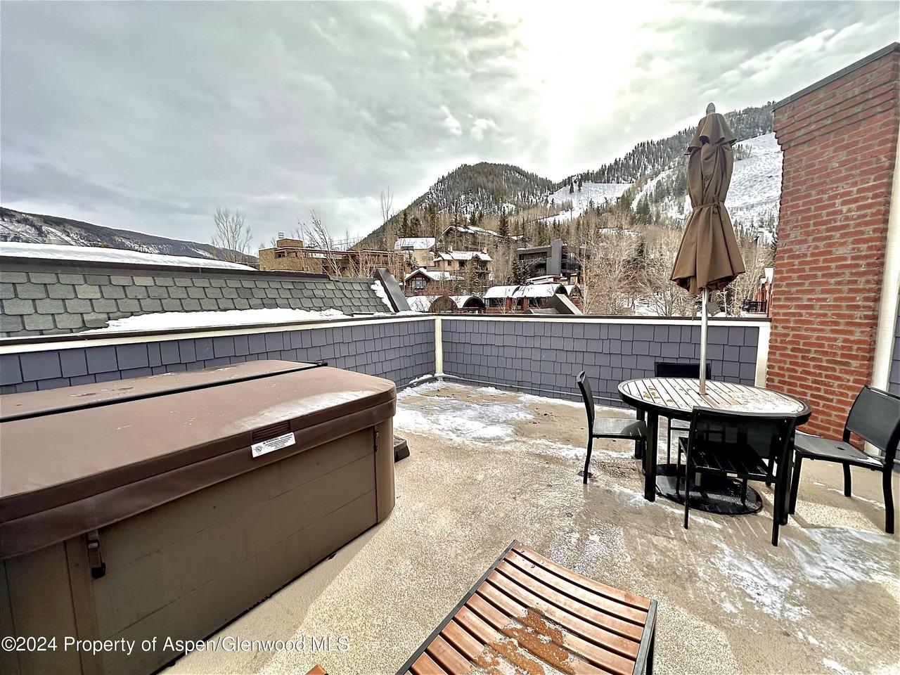 415 E Dean St Unit 47 - Photo 3 of 24