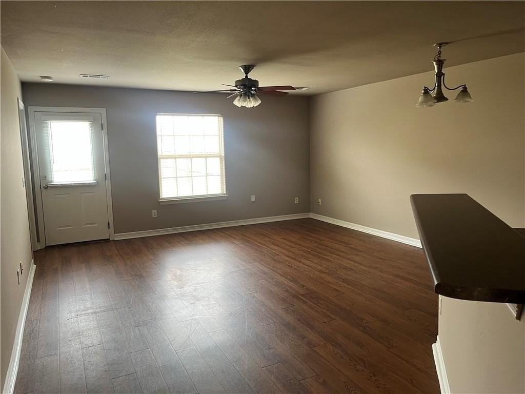 903 W Post Rd - Photo 3 of 5