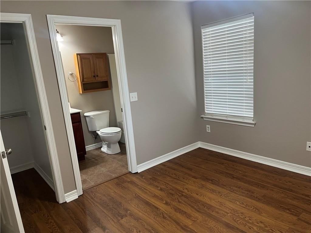 903 W Post Rd - Photo 4 of 5