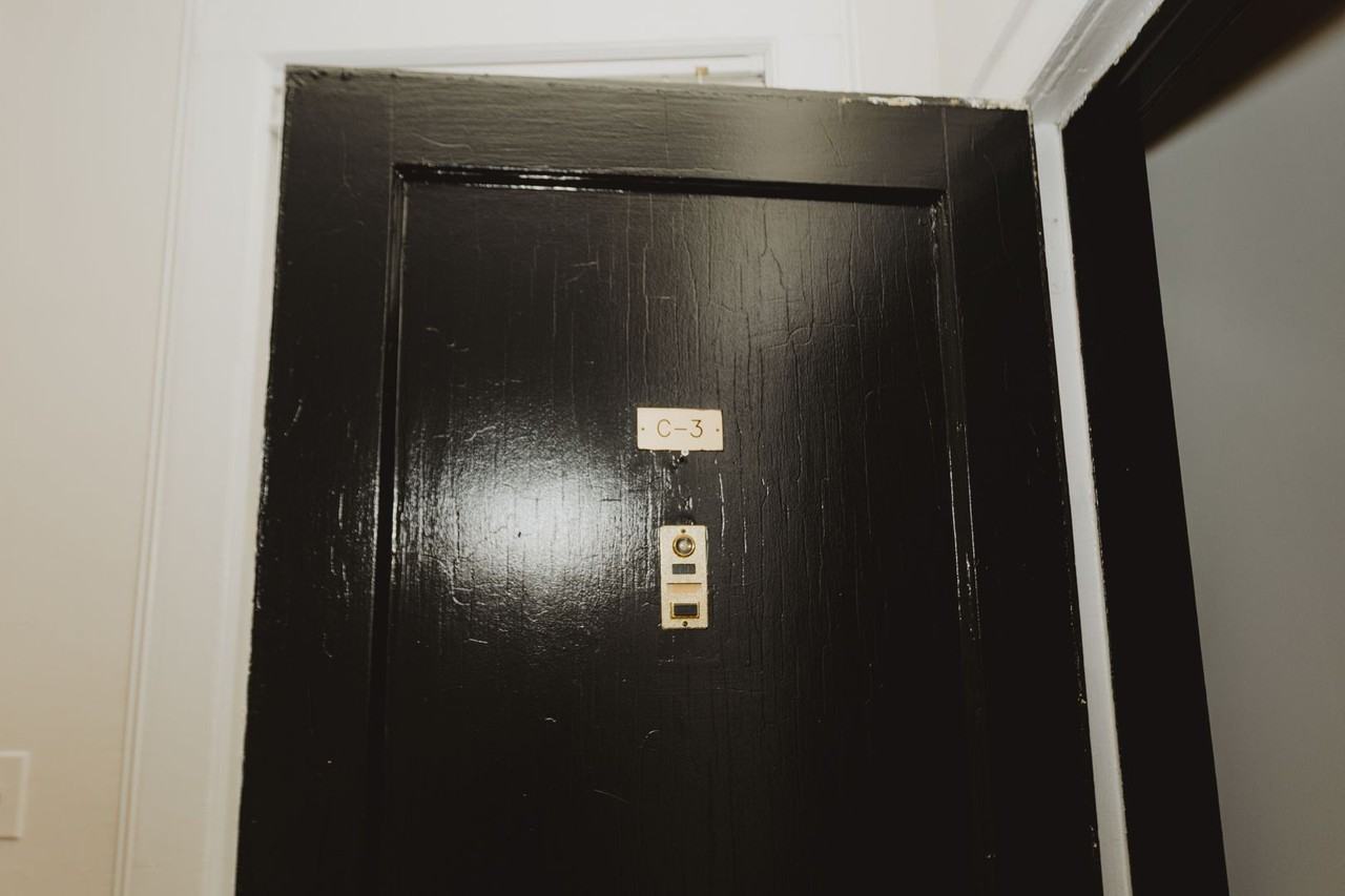 Virginia Court - Photo 2 of 14