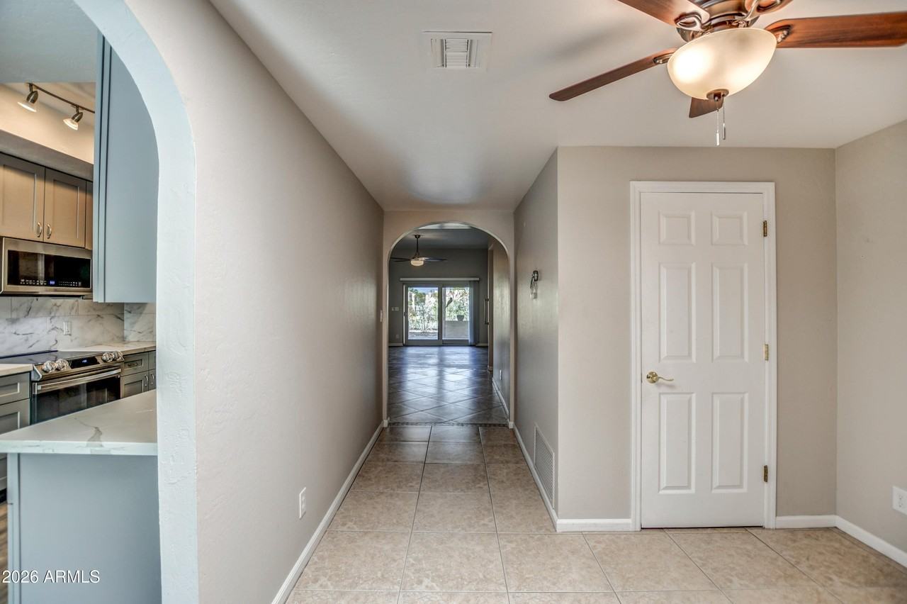 16518 E Lost Arrow Dr Unit B - Photo 7 of 50