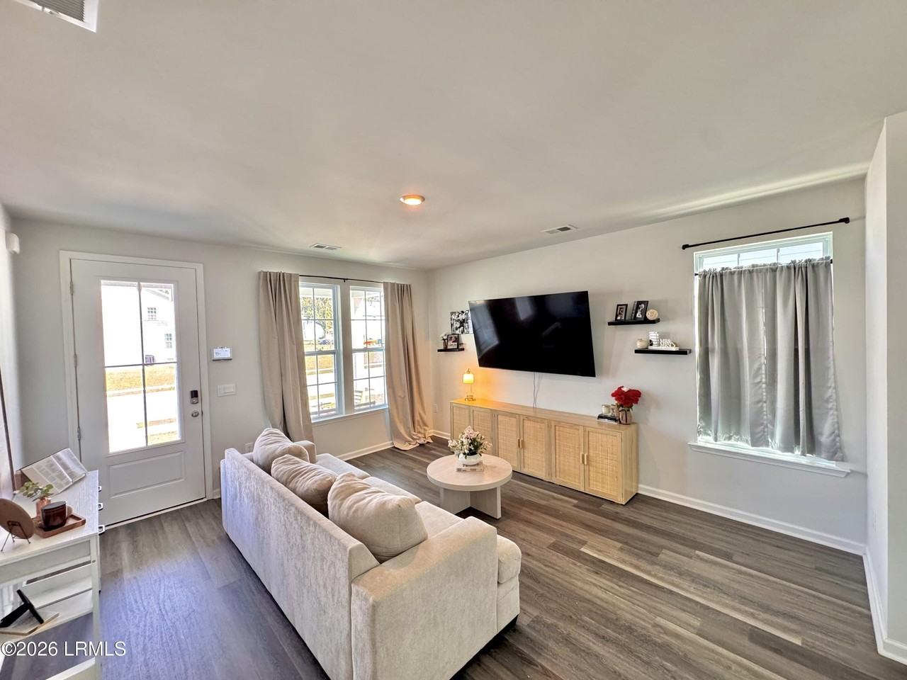 31 Backwater St - Photo 6 of 24