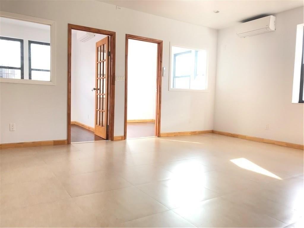 6923 18th Ave #2R - Photo 4 of 8