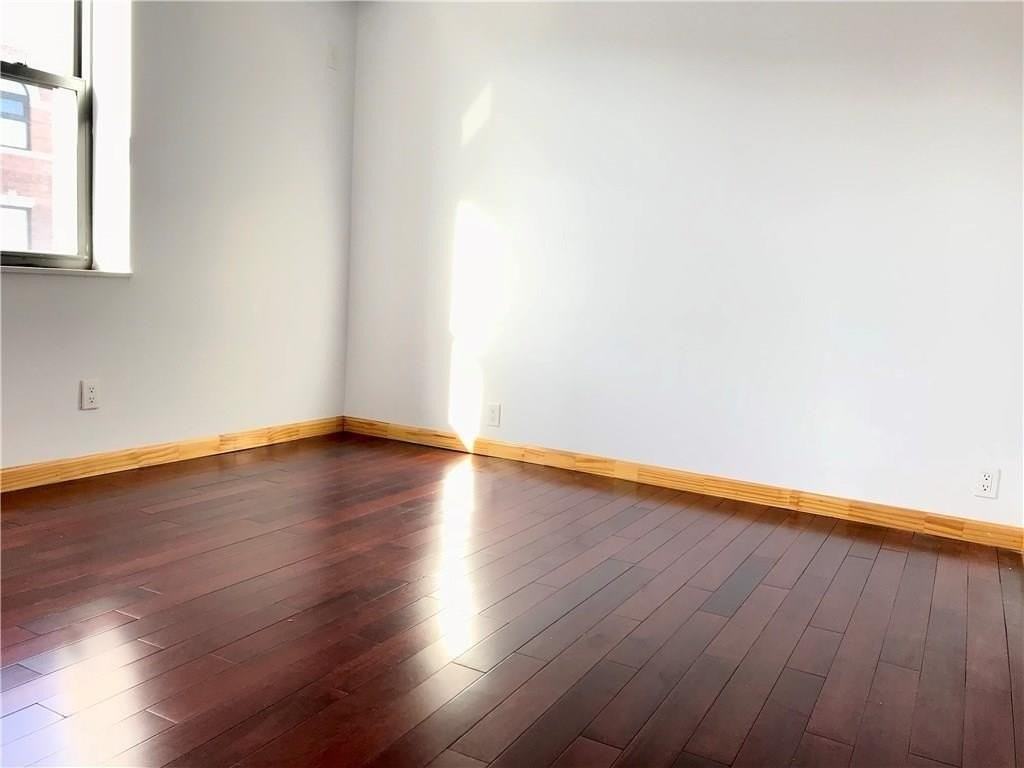 6923 18th Ave #2R - Photo 7 of 8