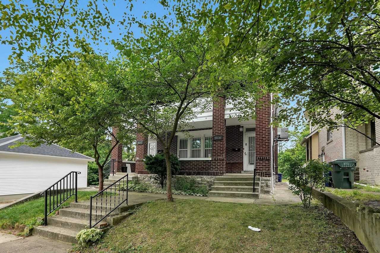 366 Berkeley Rd - Photo 2 of 24