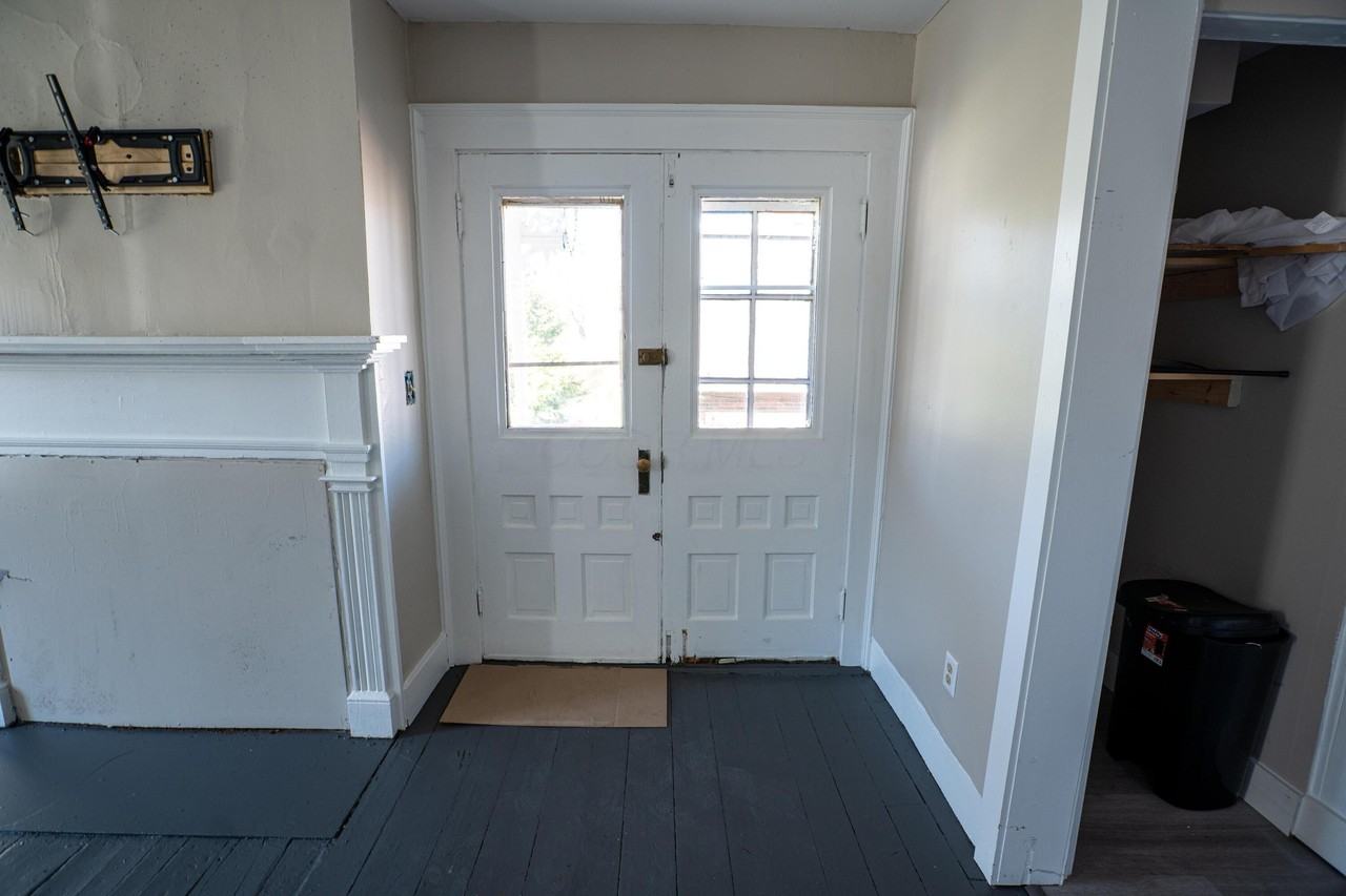 166 N Sandusky St Apt A - Photo 3 of 25