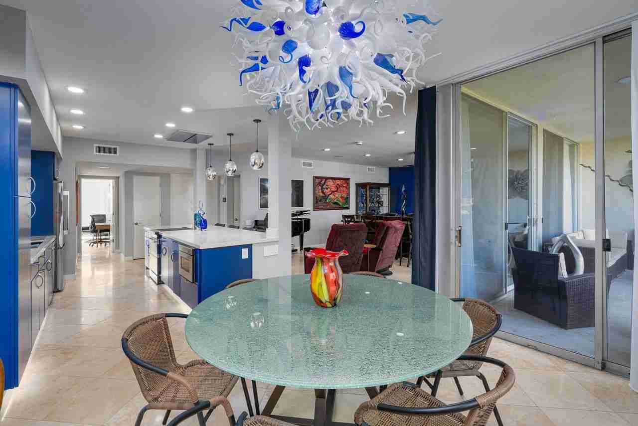 449 Desert Lakes Dr - Photo 5 of 44