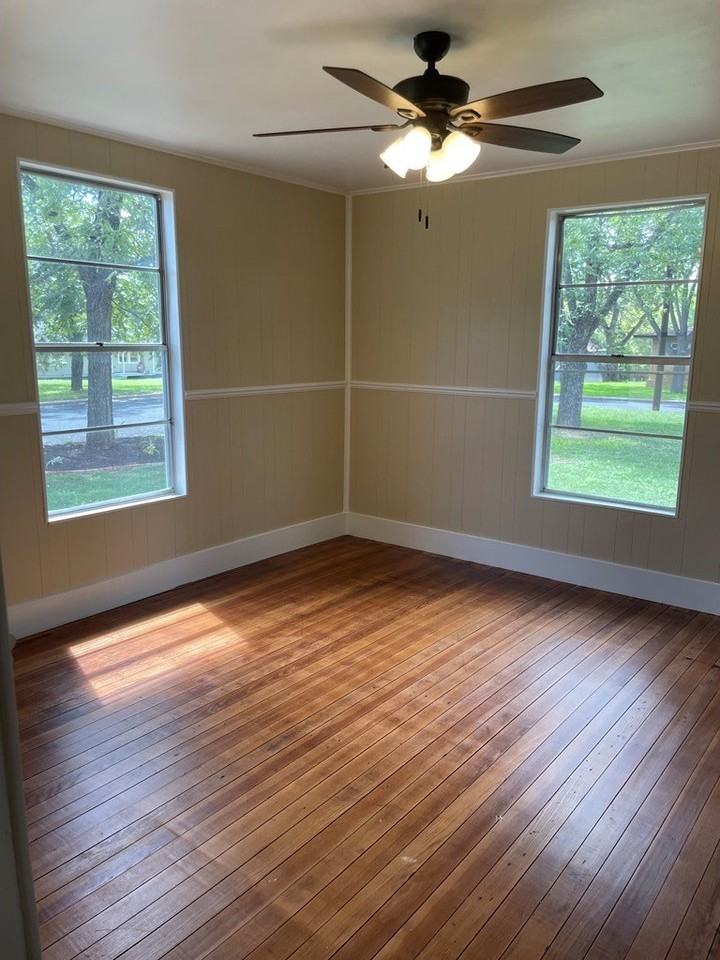 422 S Orange St - Photo 7 of 21