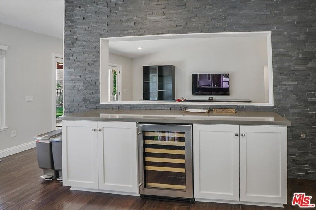 438 Raindance St - Photo 5 of 33