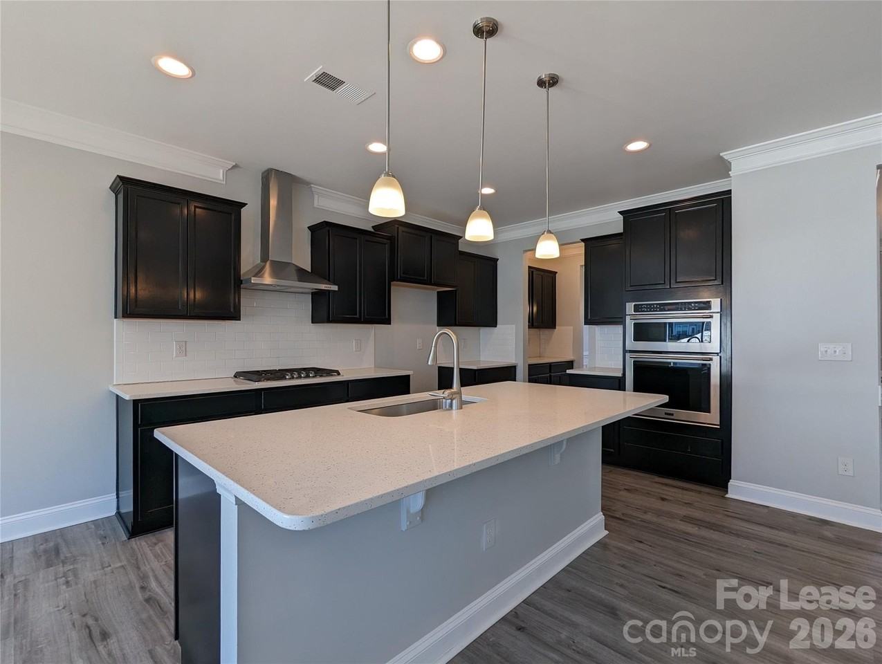 1530 Cambria Ct - Photo 7 of 32