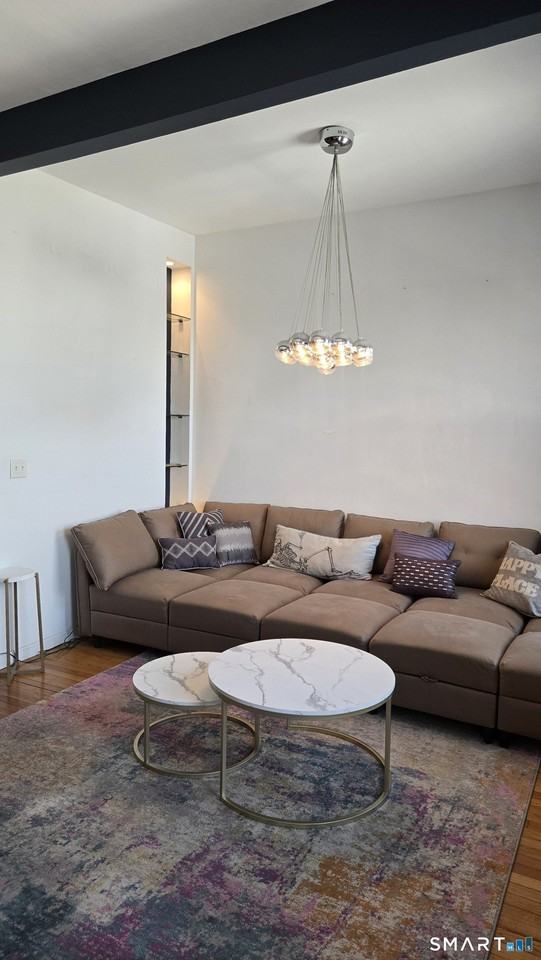 556 Chapel St Apt 3 - Photo 7 of 20