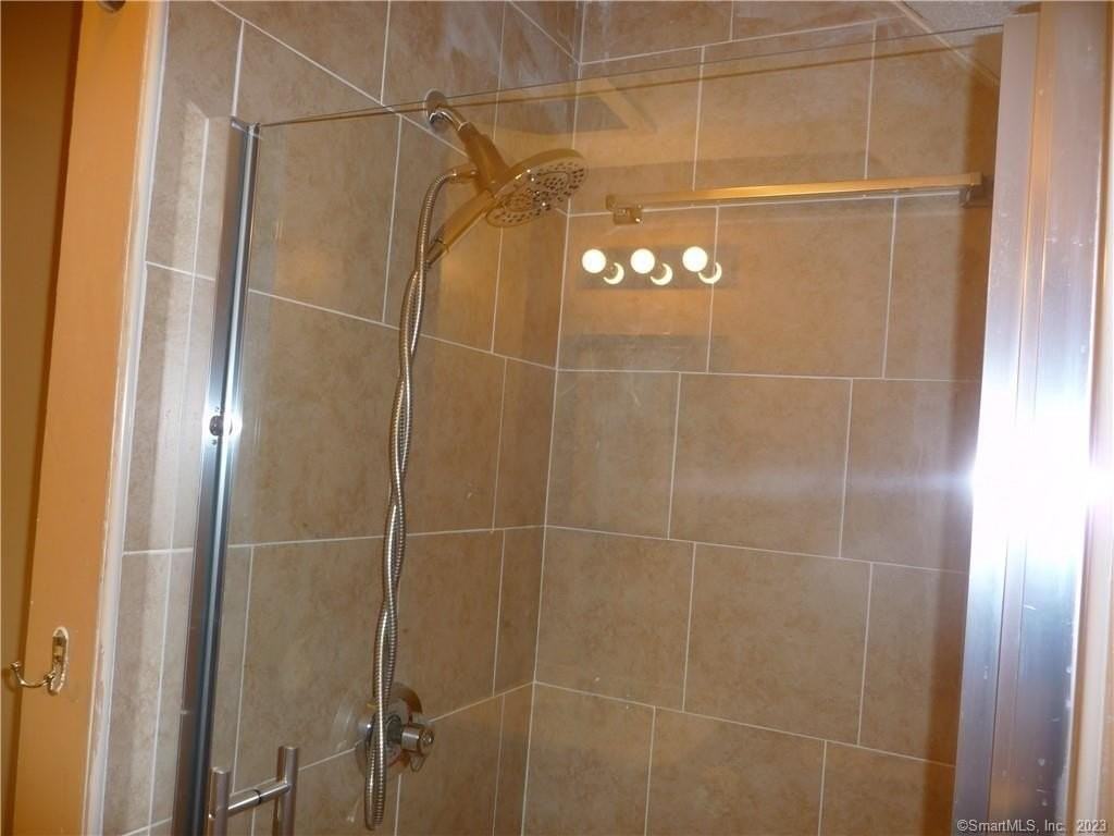 24 King St Unit 3 - Photo 5 of 17