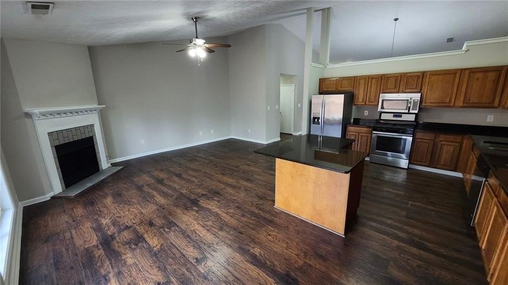 587 N Shore Rd - Photo 5 of 16