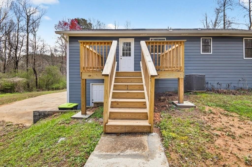 5234 Maroney Mill Rd - Photo 3 of 30