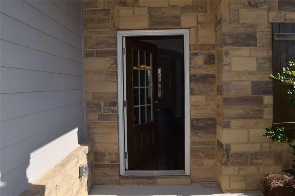 533 Brighton Park Cir - Photo 2 of 23