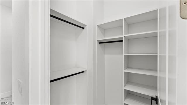 729 Giorgio Ave S - Photo 4 of 22