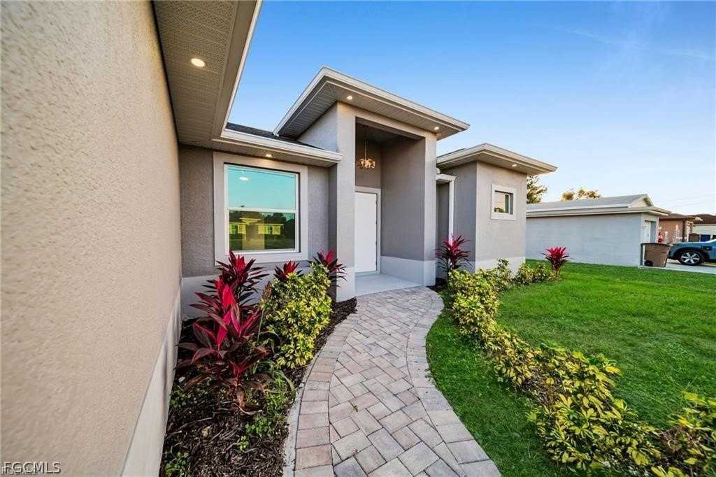 3719 16th St W - Photo 4 of 43